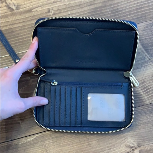 Michael Kors Navy Wallet - Picture 3 of 3